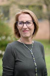 Dª Eva María Menéndez García